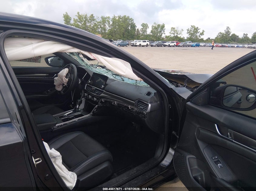 2019 HONDA ACCORD auction photo 5