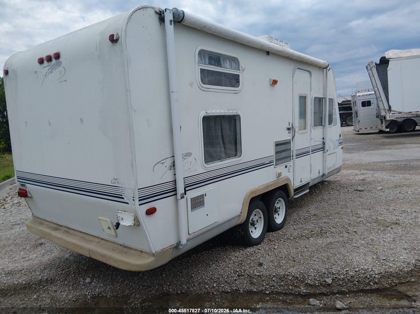 2000 R-VISION TRAIL-LITE TRAVEL TRAILER auction photo 4