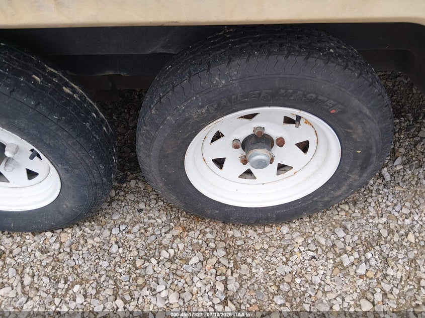 2000 R-VISION TRAIL-LITE TRAVEL TRAILER auction photo 7