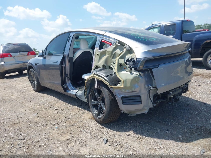 2026 TESLA MODEL Y auction photo 3