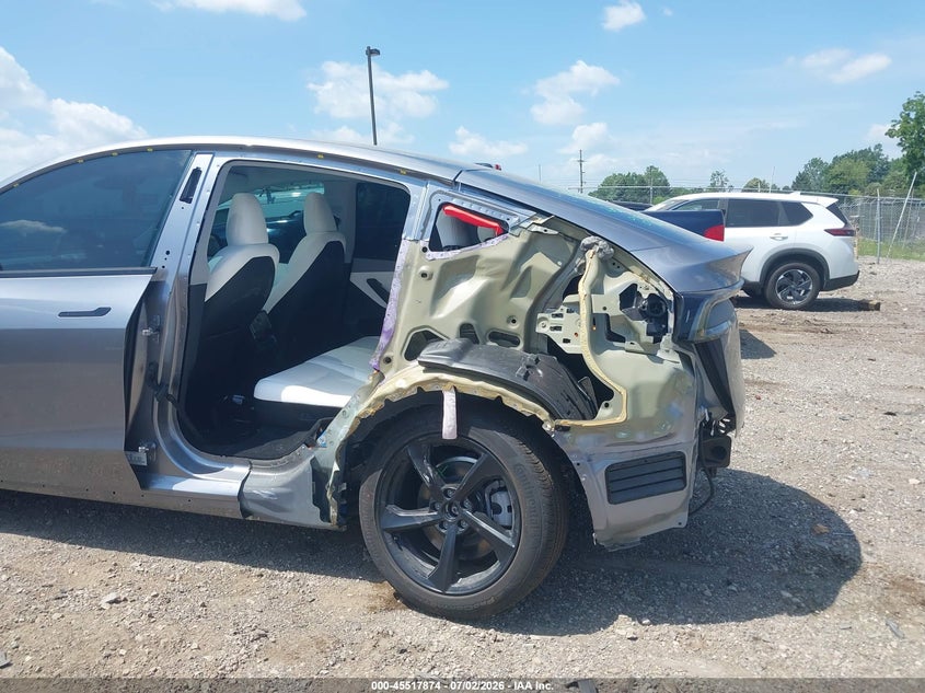 2026 TESLA MODEL Y auction photo 6