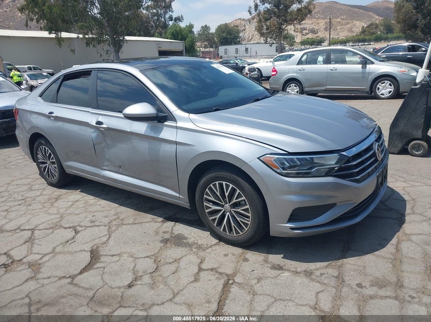 2021 VOLKSWAGEN JETTA 1.4T R-LINE/1.4T SE/S — Галерея фотографий