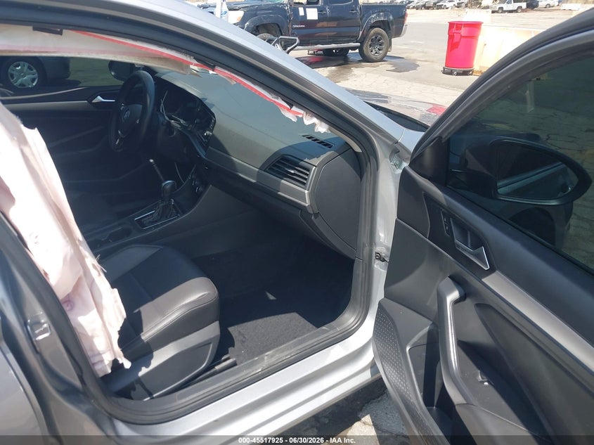 2021 VOLKSWAGEN JETTA 1.4T R-LINE/1.4T SE/S — Фото 5