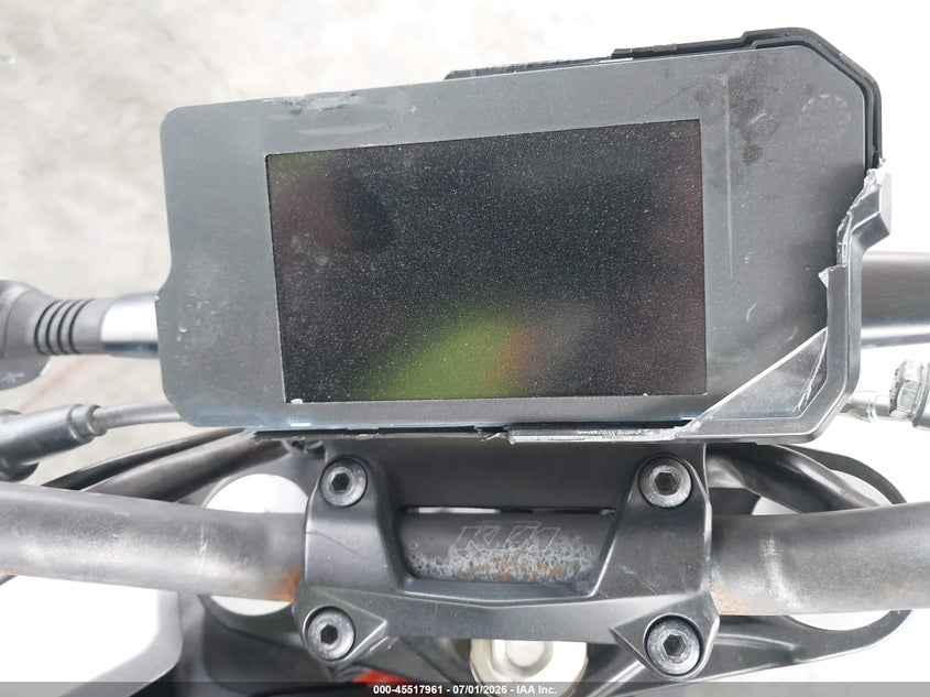 2021 Ktm 390 Duke VIN: MD2JPJ400MC266276 Lot: 45517961