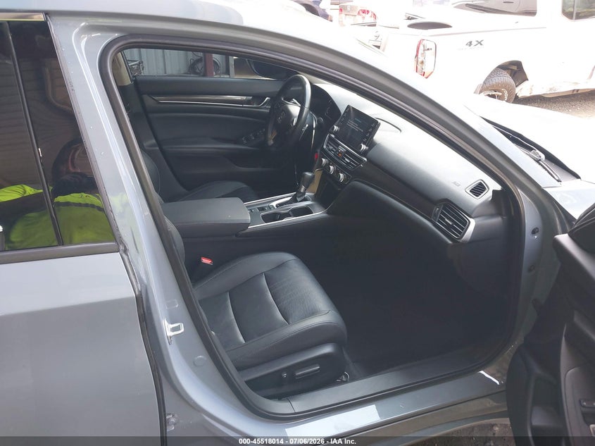 2022 HONDA ACCORD auction photo 5