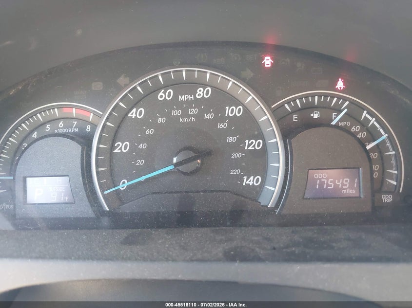 2012 TOYOTA CAMRY auction photo 7