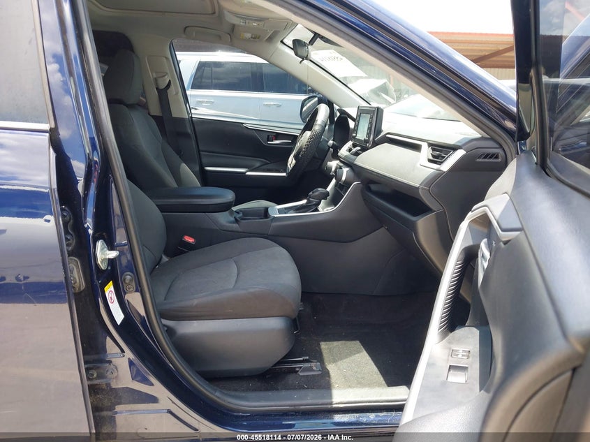2019 TOYOTA RAV4 auction photo 5