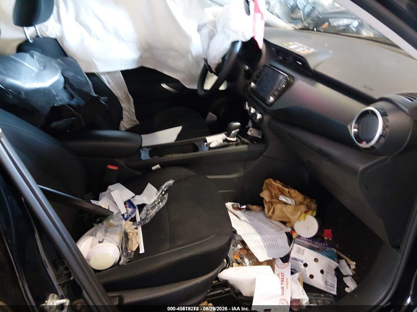 2024 NISSAN KICKS auction photo 5