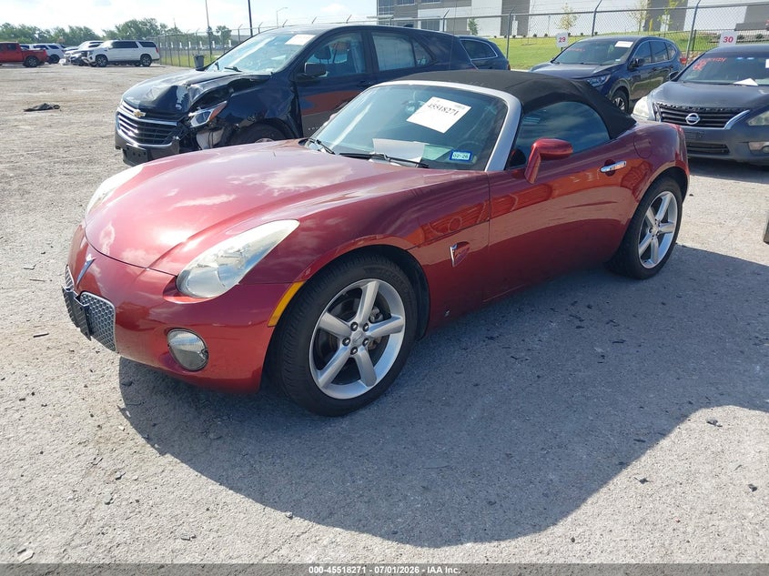 2009 PONTIAC SOLSTICE auction photo 2