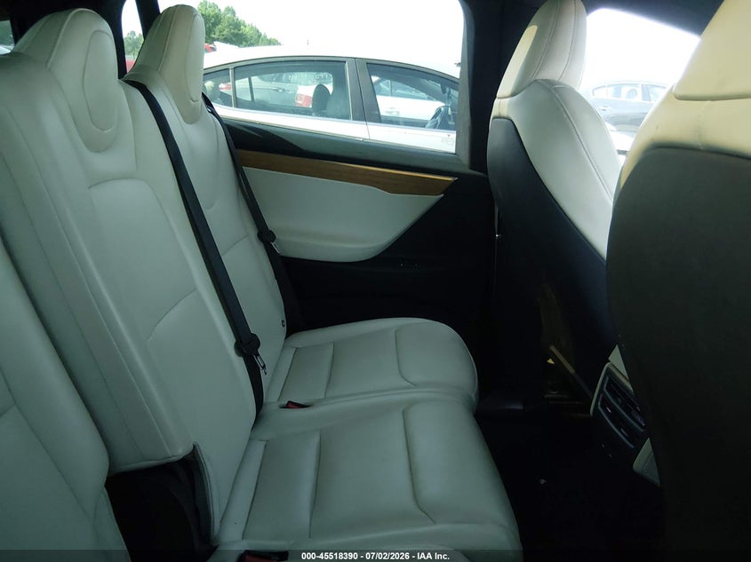 2020 Tesla Model X Long Range Dual Motor All-Wheel Drive/Long Range Plus Dual Motor All-Wheel Drive VIN: 5YJXCAE27LF232235 Lot: 45518390