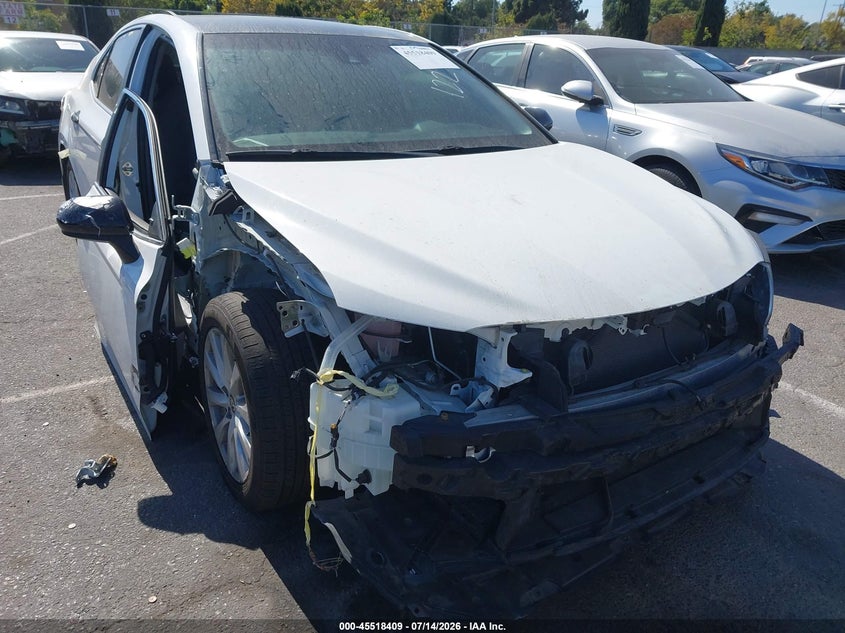 2020 Toyota Camry Le VIN: 4T1C11AK9LU957591 Lot: 45518409