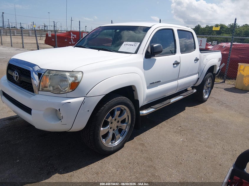 2011 Toyota Tacoma Prerunner V6, Удар сзади, IAAI, VIN 5TFJU4GNXBX009946 — фото 2