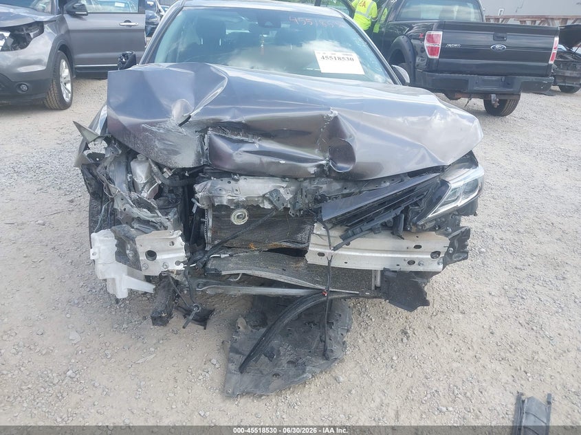 2021 TOYOTA CAMRY auction photo 6