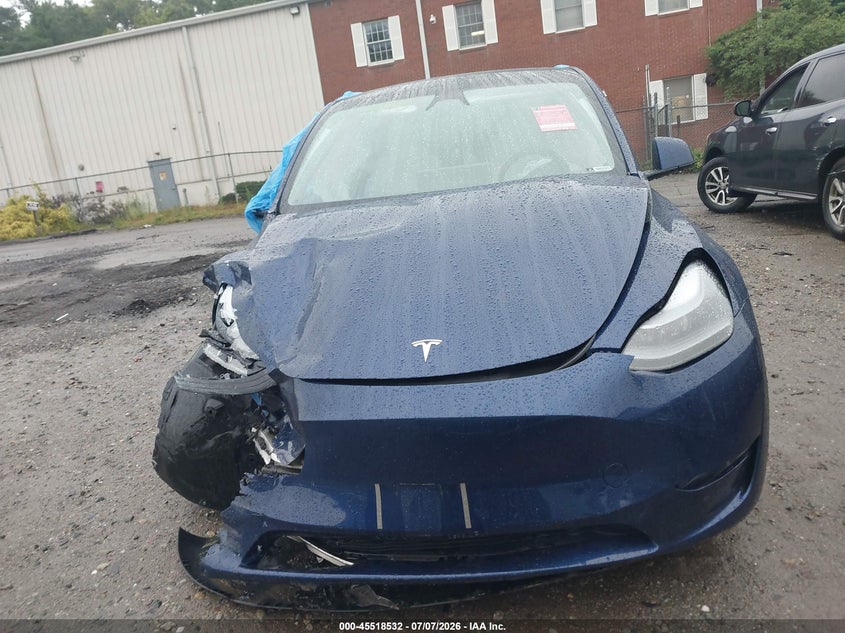 TESLA MODEL Y - zdjęcie 11