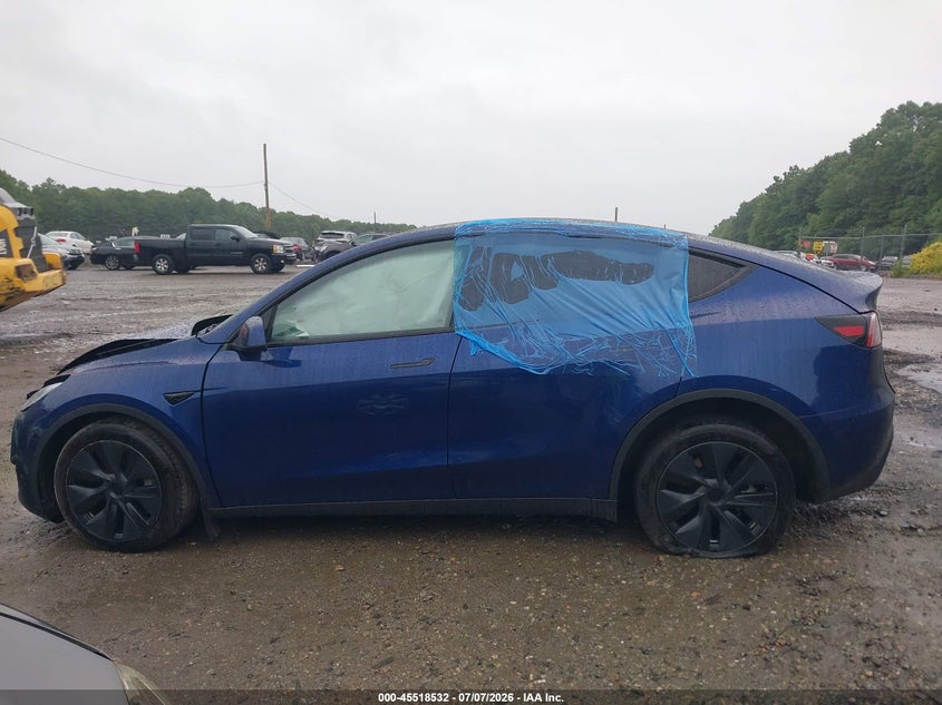 TESLA MODEL Y - zdjęcie 13