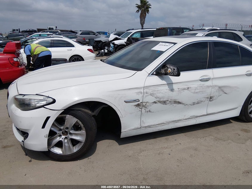 2011 BMW 5ER SEDAN 3.0L I-6 DOHC, VVT, 240HP