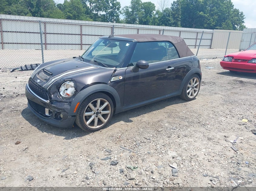 2013 MINI CONVERTIBLE auction photo 2