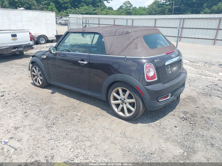 2013 MINI CONVERTIBLE auction photo 3