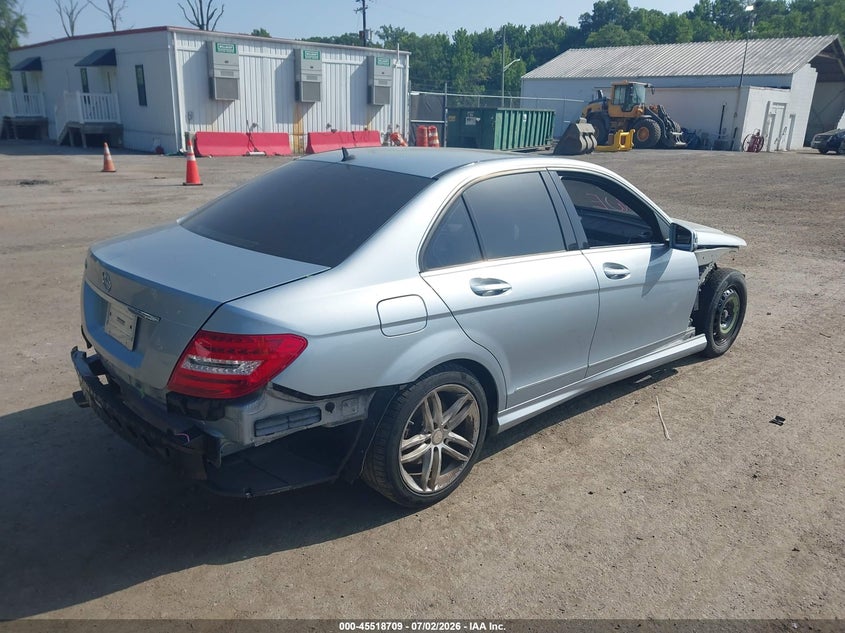 2013 MERCEDES-BENZ C 250 auction photo 4