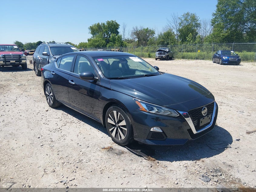 2022 NISSAN ALTIMA SV FWD