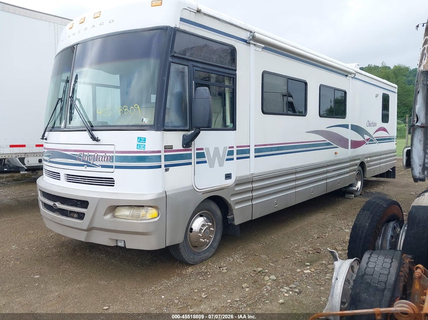 3FCNF53S9YJA02211 2000 Ford F550 Super Duty Stripped Chass photo 1