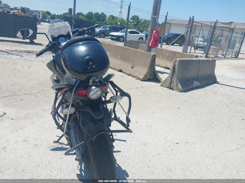 2011 KAWASAKI LE650 auction photo 6