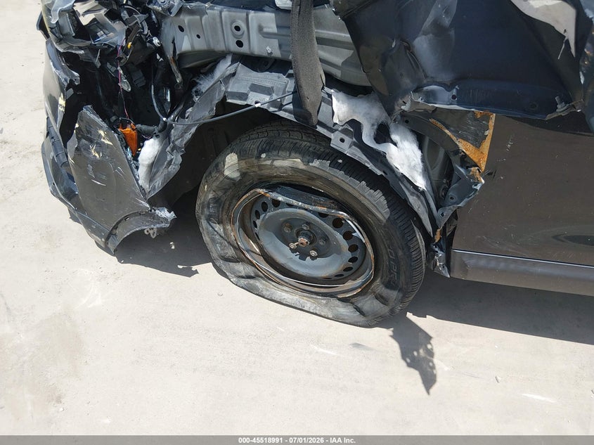 2020 NISSAN ROGUE SPORT auction photo 6