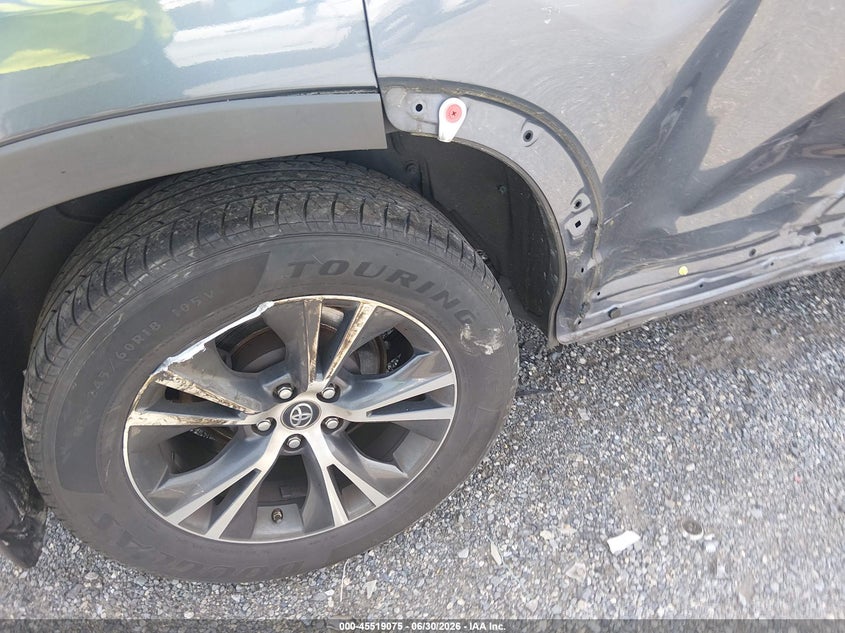 2019 TOYOTA HIGHLANDER auction photo 6