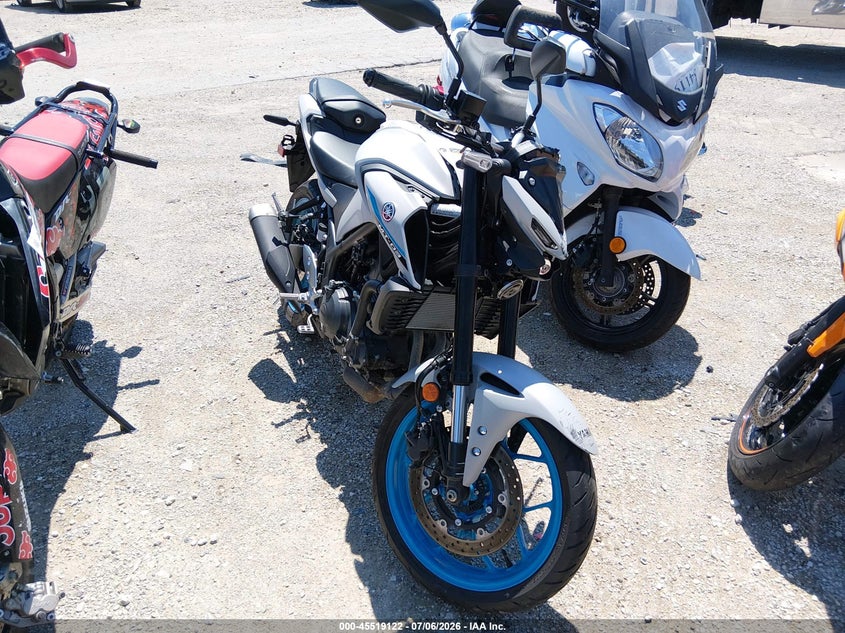 2025 Yamaha Mtn320