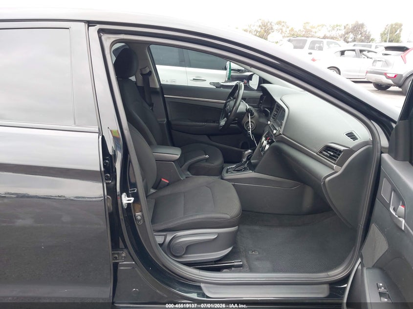 AtlanticExpress - Hyundai Elantra