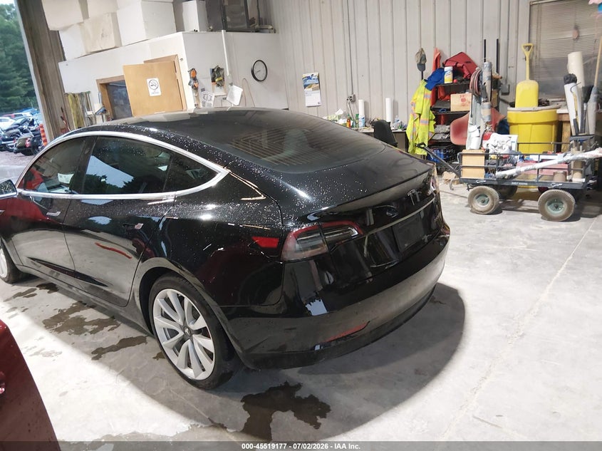2019 TESLA MODEL 3 auction photo 3