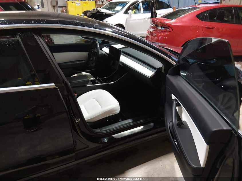 2019 TESLA MODEL 3 auction photo 5