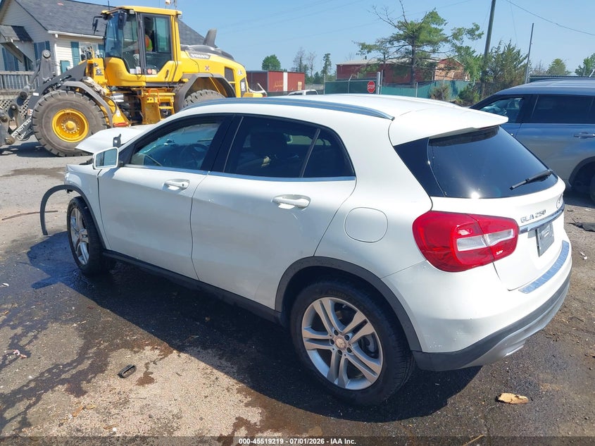 MERCEDES-BENZ GLA 250 2015 VIN WDCTG4GB8FJ171311