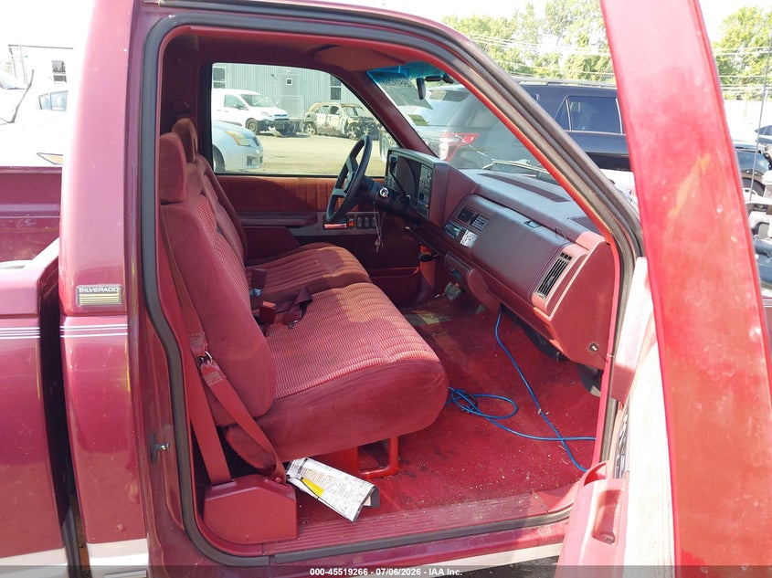 1994 CHEVROLET GMT-400 auction photo 5