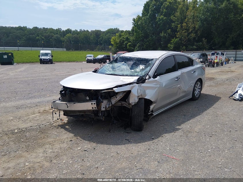 2015 NISSAN ALTIMA auction photo 2