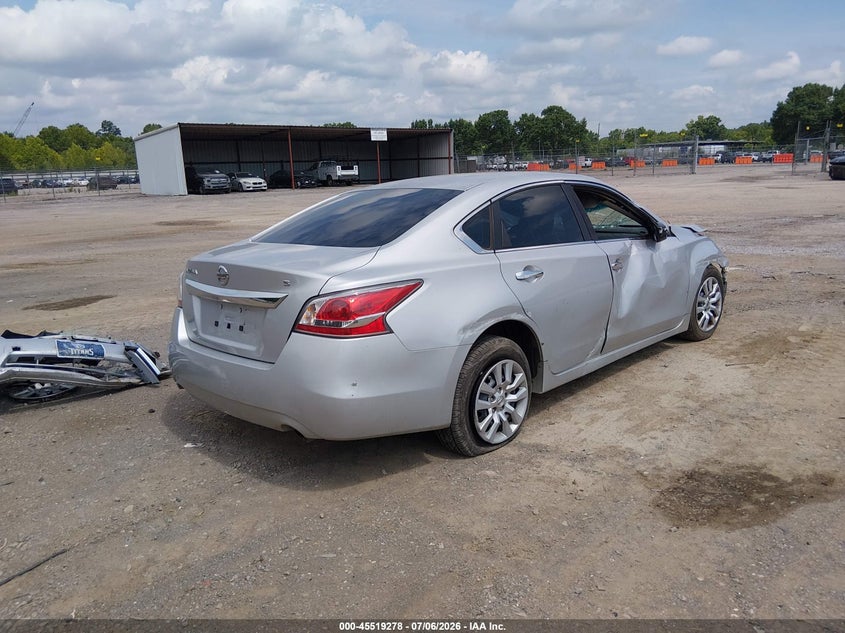 2015 NISSAN ALTIMA auction photo 4
