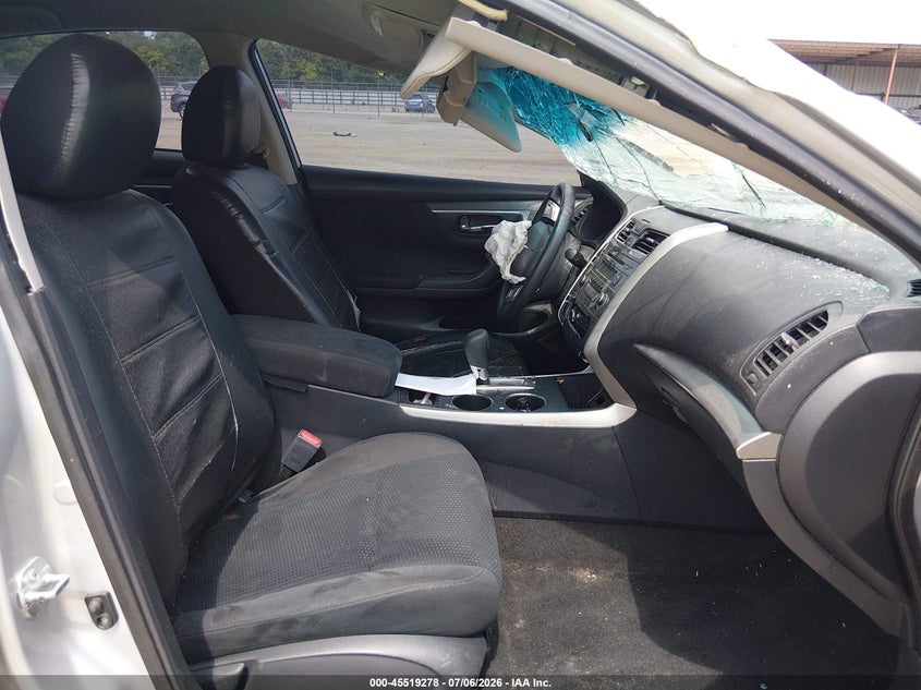 2015 NISSAN ALTIMA auction photo 5