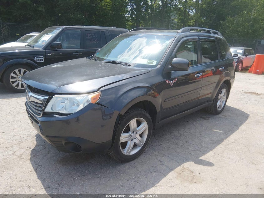 2010 SUBARU FORESTER auction photo 2