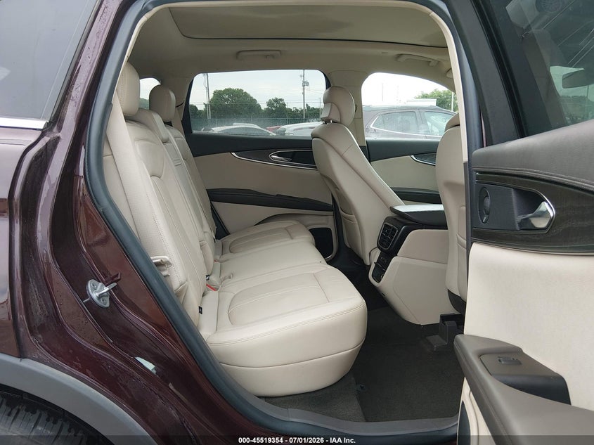 2020 Lincoln Nautilus Reserve VIN: 2LMPJ8KPXLBL10180 Lot: 45519354