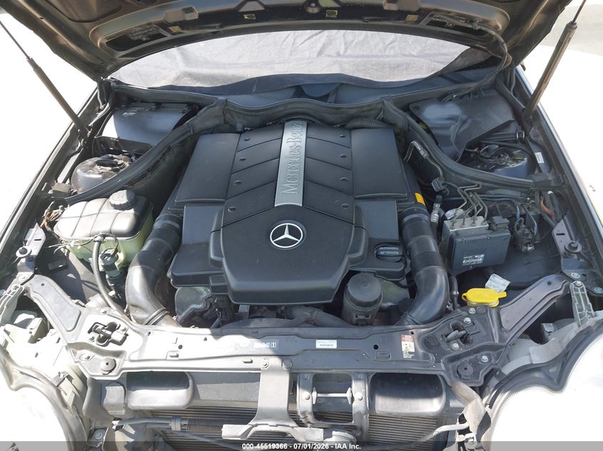 2004 Mercedes-Benz Clk 500 VIN: WDBTK75G04T009600 Lot: 45519366