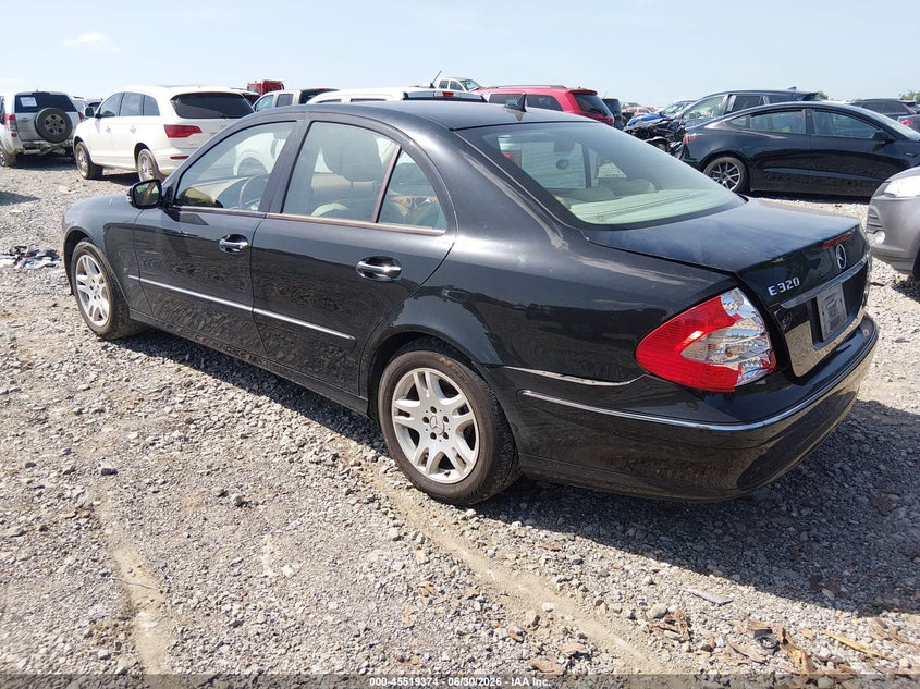 2007 MERCEDES-BENZ E 320 BLUETEC auction photo 3