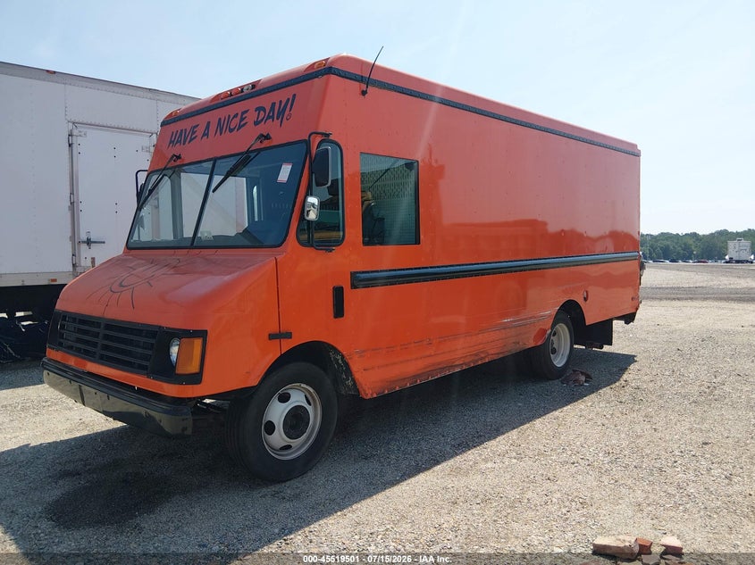 1995 CHEVROLET P30 auction photo 2