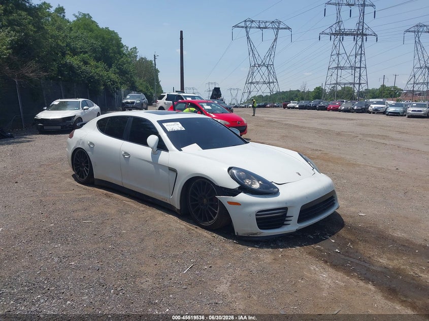 2016 PORSCHE PANAMERA auction photo 1