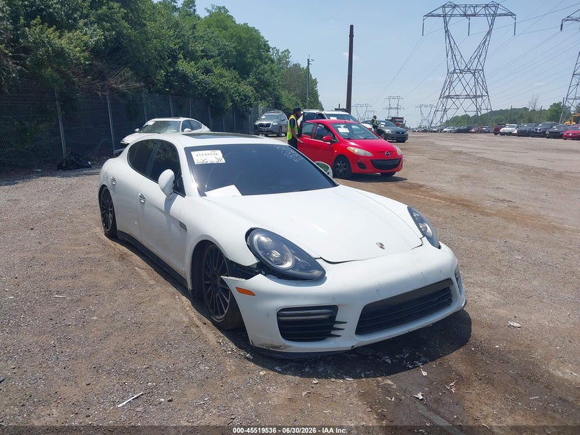 2016 PORSCHE PANAMERA GTS · Фото 18