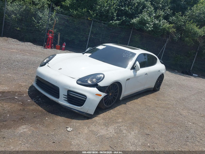 2016 PORSCHE PANAMERA auction photo 2