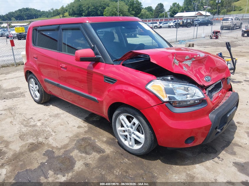 2010 Kia Soul +
