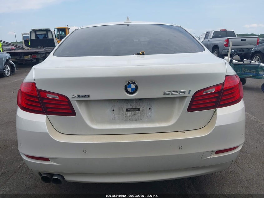 BMW 528I - zdjęcie 16