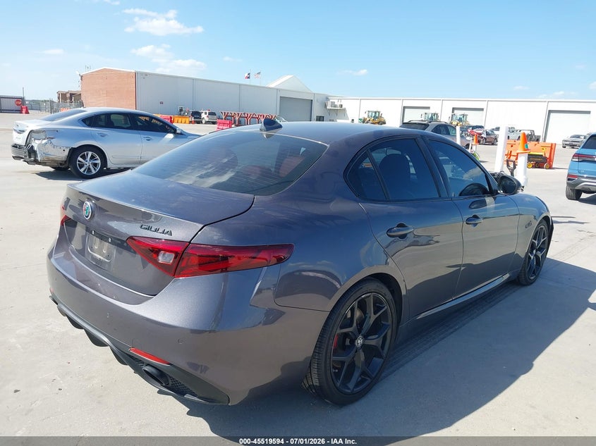 2020 ALFA ROMEO GIULIA auction photo 4