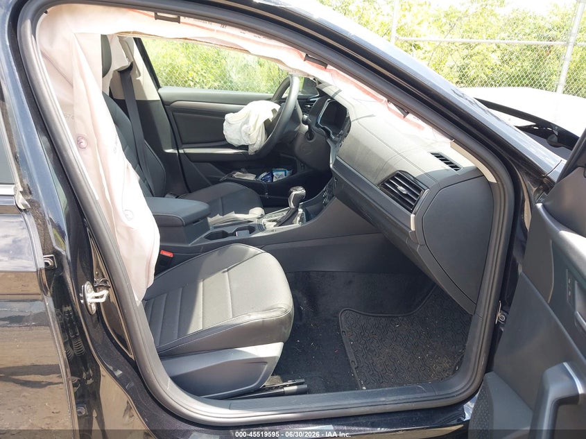 2024 VOLKSWAGEN JETTA auction photo 5