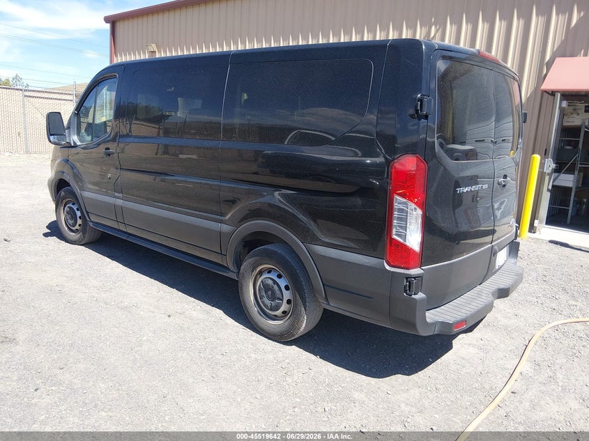 2019 FORD TRANSIT-150 auction photo 3